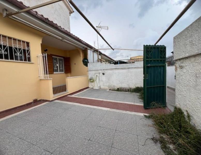 casa indipendente in vendita a Pomezia
