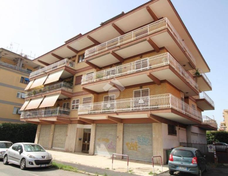 appartamento in vendita a Pomezia