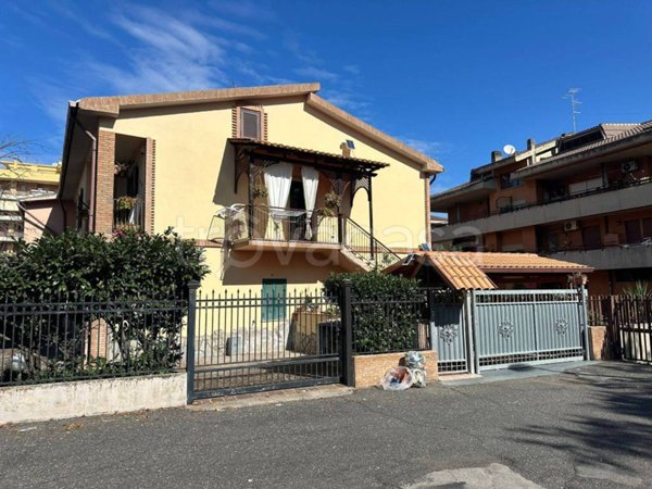 appartamento in vendita a Pomezia