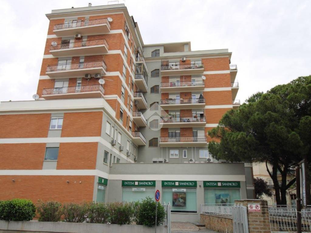 appartamento in vendita a Pomezia