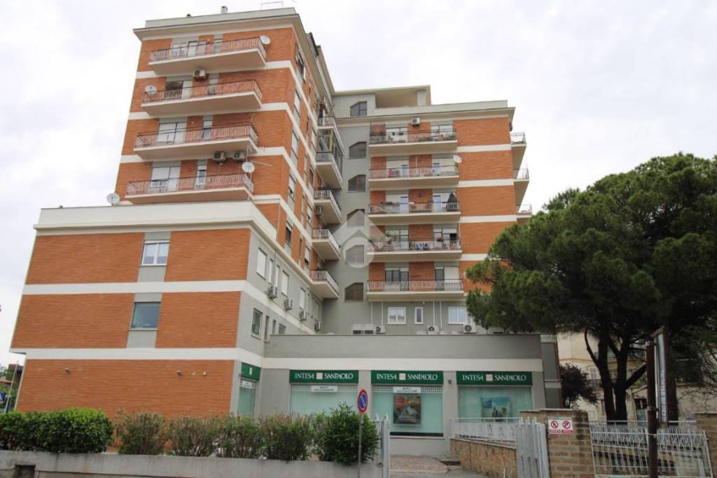 appartamento in vendita a Pomezia