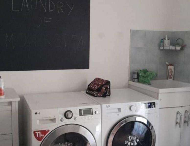 casa indipendente in vendita a Pomezia in zona Torvaianica