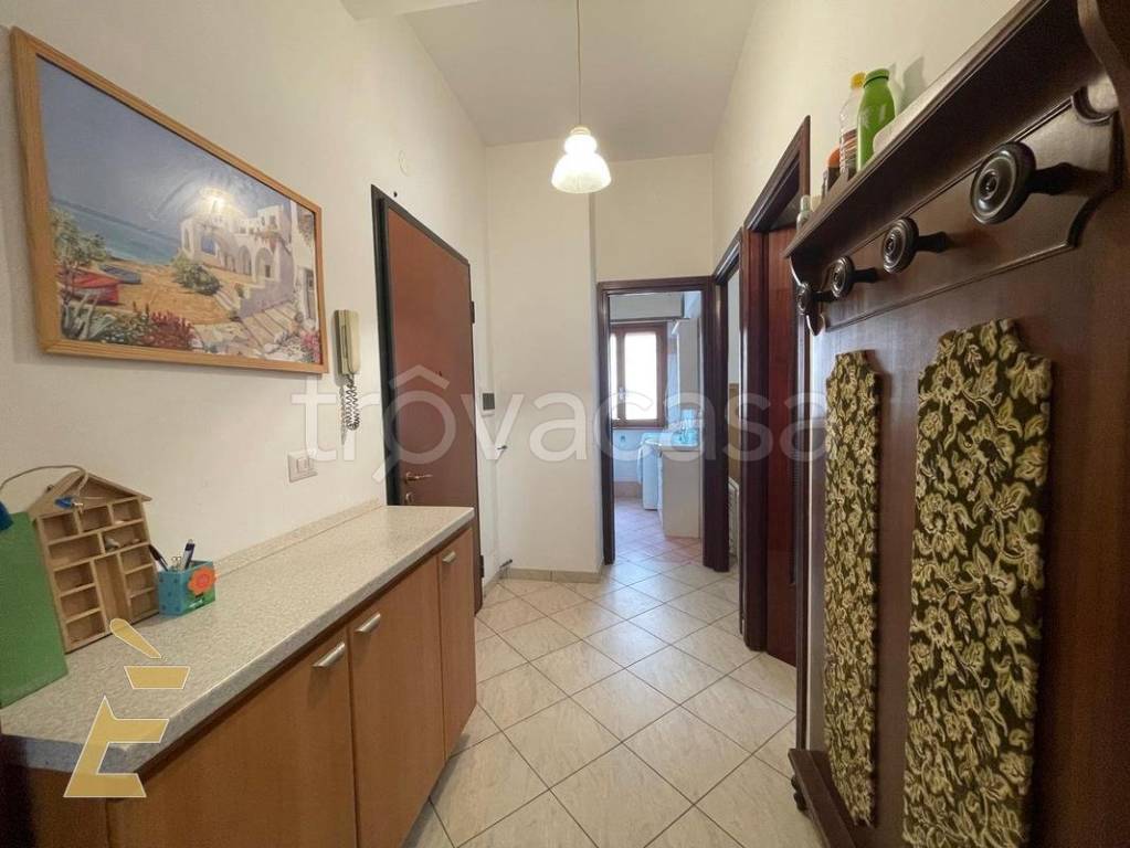appartamento in vendita a Pomezia in zona Torvaianica
