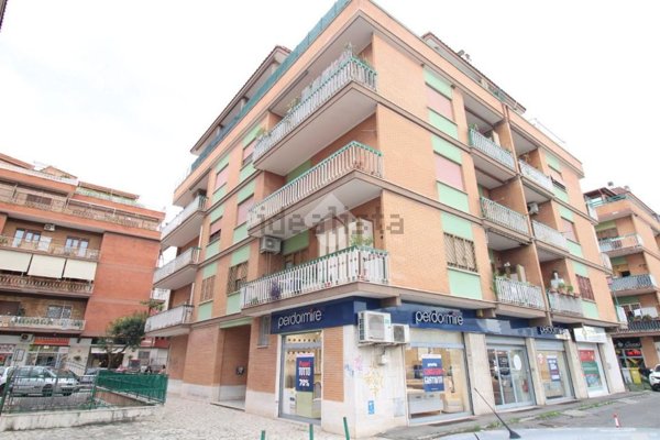 appartamento in vendita a Pomezia