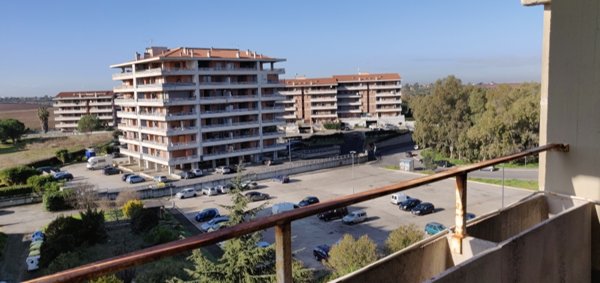 appartamento in vendita a Pomezia in zona Santa Palomba