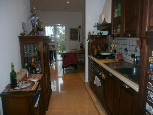 appartamento in vendita a Pomezia in zona Campo Ascolano