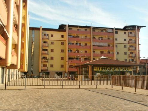 appartamento in vendita a Pomezia in zona Viceré
