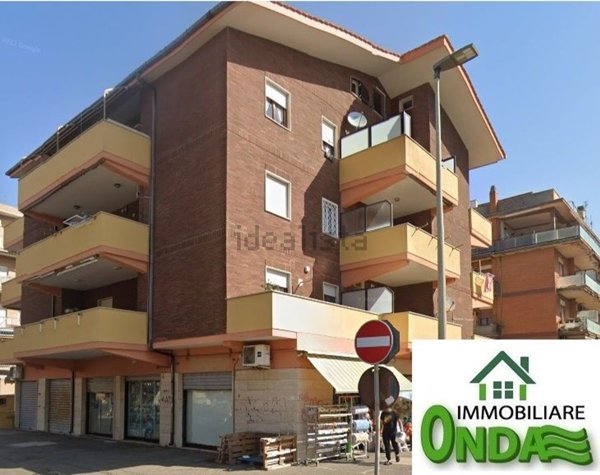 appartamento in vendita a Pomezia in zona Torvaianica