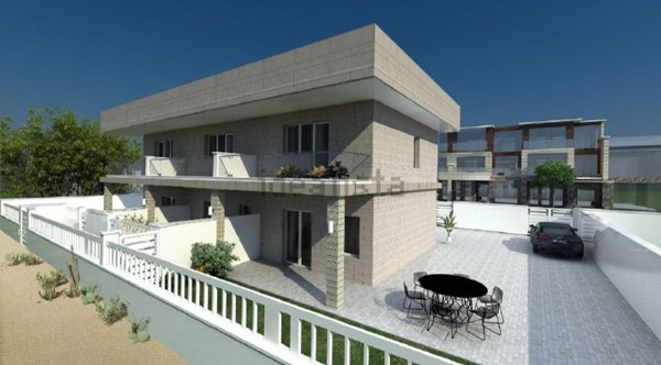 casa indipendente in vendita a Pomezia in zona Torvaianica