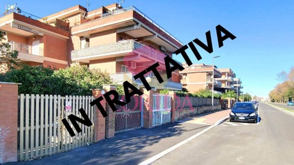 appartamento in vendita a Pomezia in zona Torvaianica