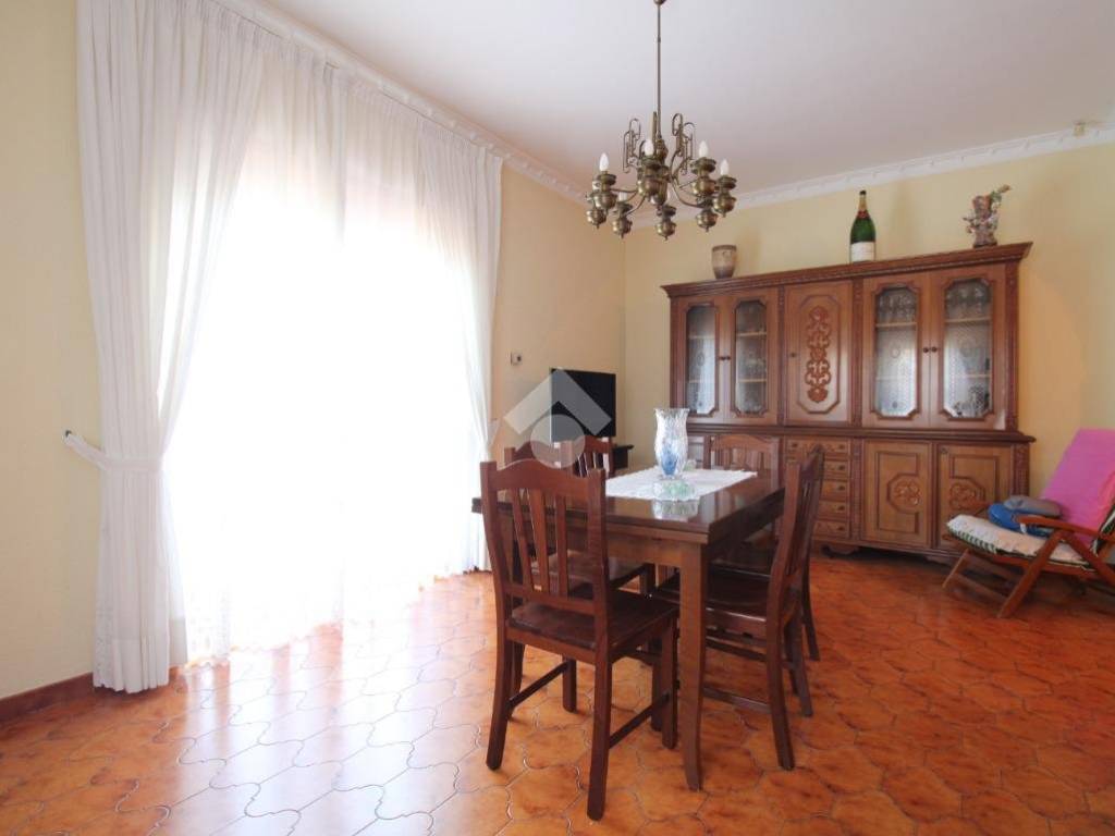 casa indipendente in vendita a Pomezia in zona Torvaianica