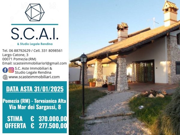 casa indipendente in vendita a Pomezia in zona Torvaianica Alta