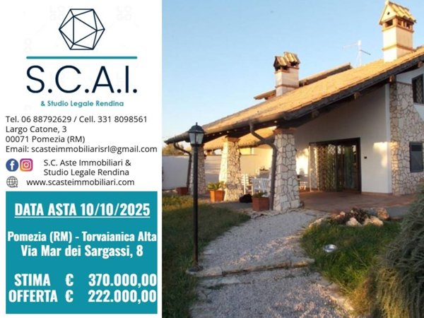 casa indipendente in vendita a Pomezia in zona Torvaianica Alta