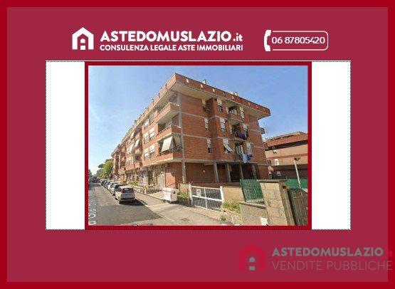 appartamento in vendita a Pomezia in zona Torvaianica
