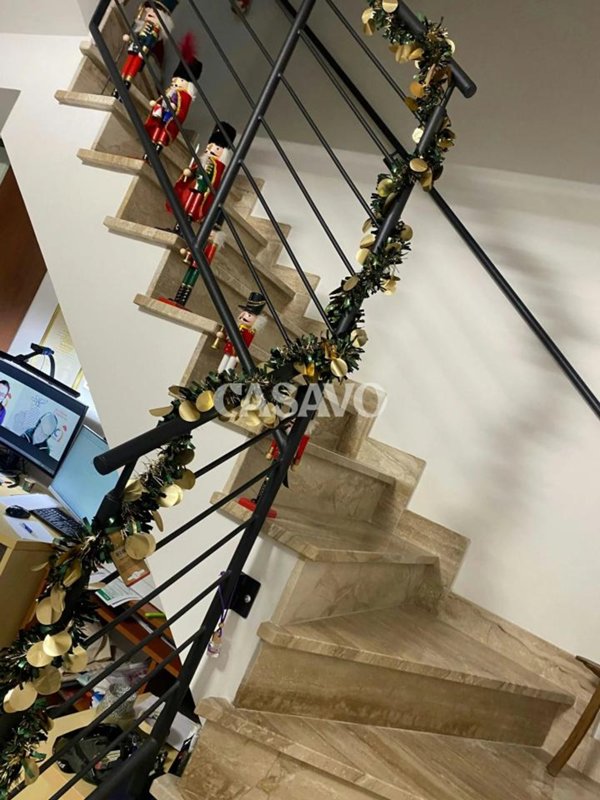 casa indipendente in vendita a Pomezia in zona Torvaianica Alta