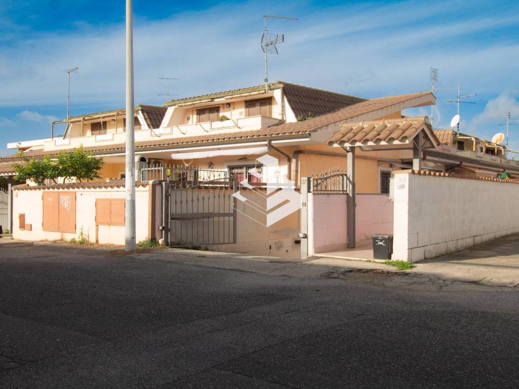appartamento in vendita a Pomezia