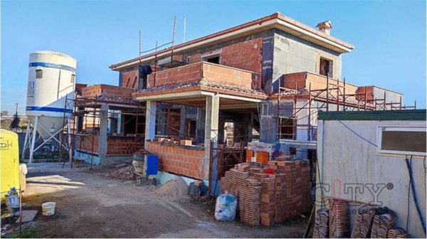 casa indipendente in vendita a Pomezia in zona Castagnetta
