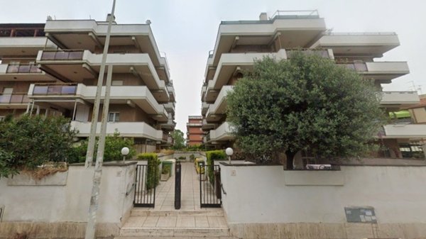appartamento in vendita a Pomezia in zona Torvaianica