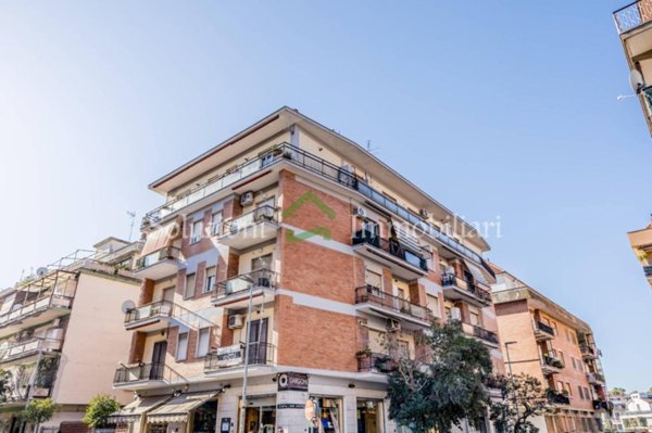 appartamento in vendita a Pomezia