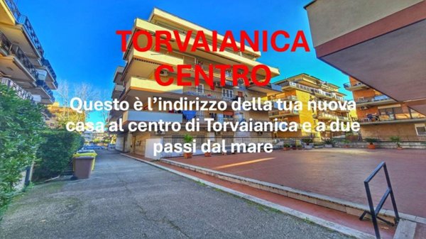 appartamento in vendita a Pomezia in zona Torvaianica