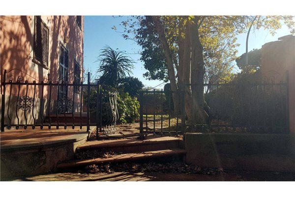 casa indipendente in vendita a Pomezia