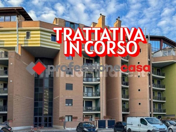 appartamento in vendita a Pomezia in zona Pratica di Mare