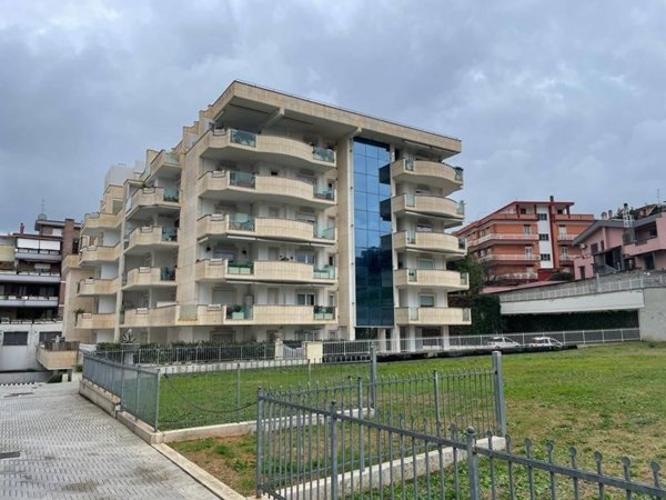 appartamento in vendita a Pomezia