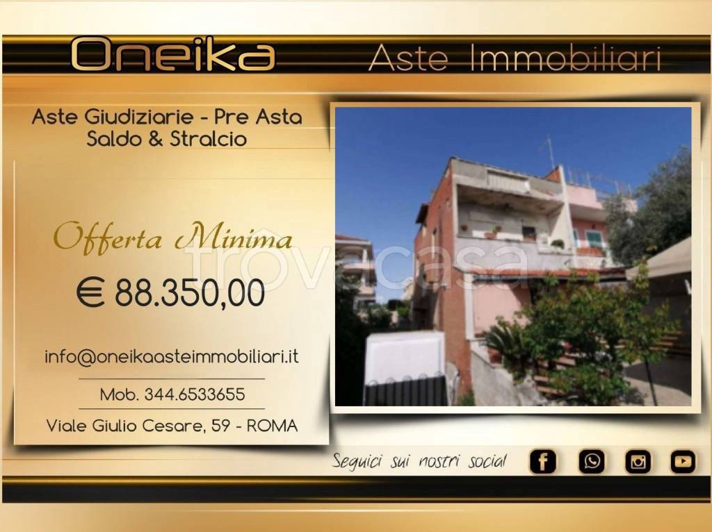 casa indipendente in vendita a Pomezia in zona Torvaianica