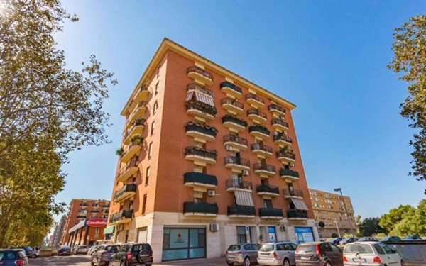 appartamento in vendita a Pomezia in zona Torvaianica