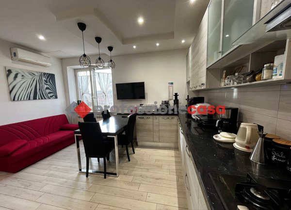 casa indipendente in vendita a Pomezia in zona Torvaianica