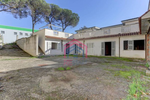 casa indipendente in vendita a Pomezia