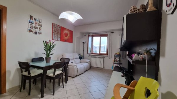 appartamento in vendita a Pomezia in zona Santa Palomba