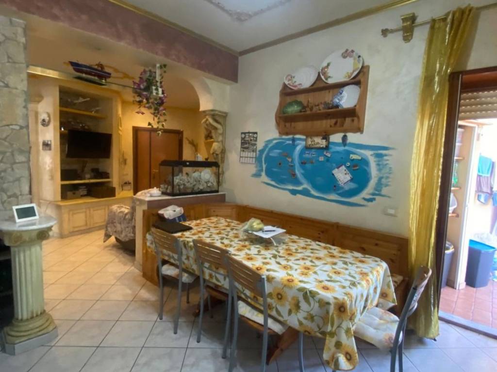 appartamento in vendita a Pomezia