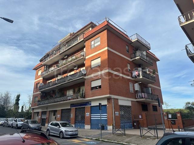 appartamento in vendita a Pomezia