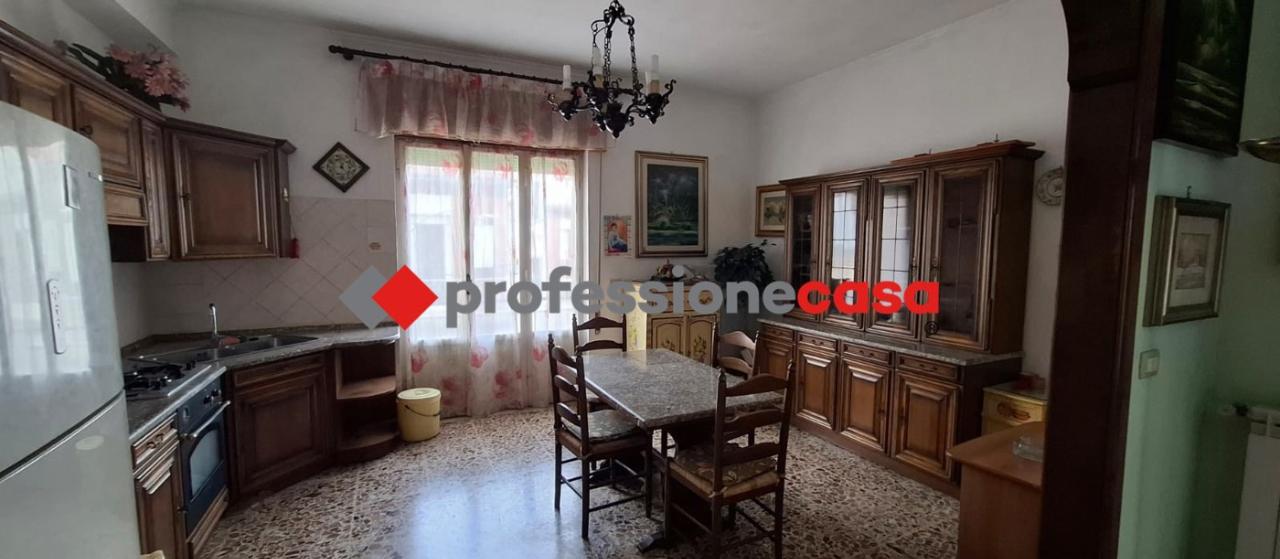 appartamento in vendita a Pomezia in zona Torvaianica