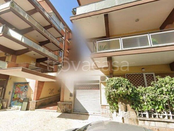 appartamento in vendita a Pomezia in zona Torvaianica