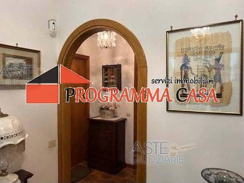 appartamento in vendita a Pomezia in zona Torvaianica
