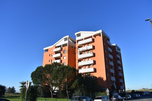 appartamento in vendita a Pomezia in zona Santa Palomba