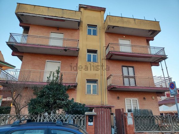 appartamento in vendita a Pomezia in zona Torvaianica