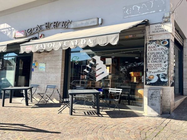 negozio in vendita a Pomezia