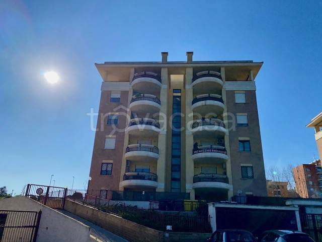 appartamento in vendita a Pomezia