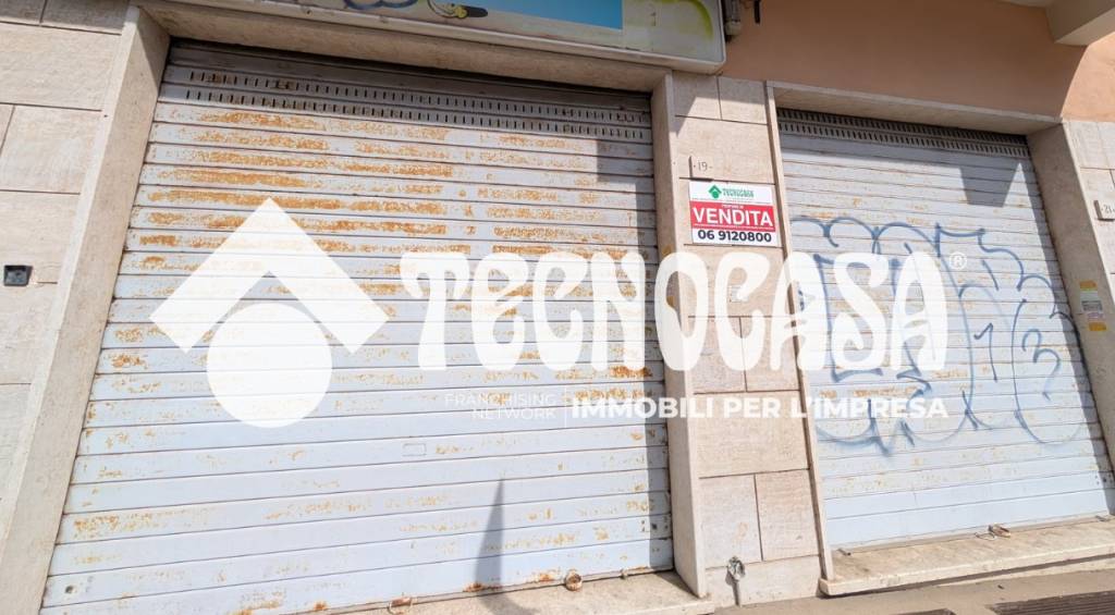 negozio in vendita a Pomezia