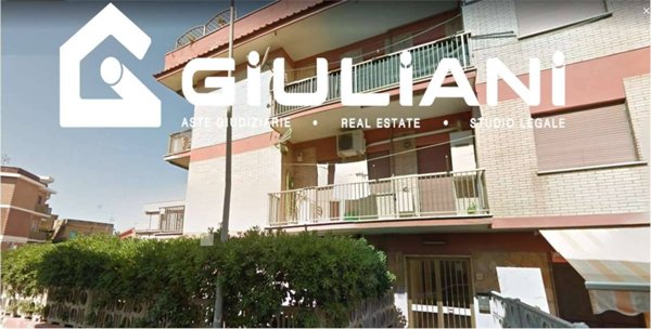 appartamento in vendita a Pomezia in zona Torvaianica