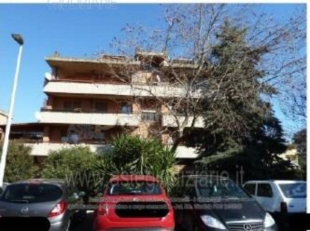 ufficio in vendita a Pomezia