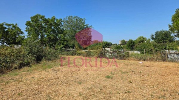 terreno agricolo in vendita a Pomezia in zona Torvaianica