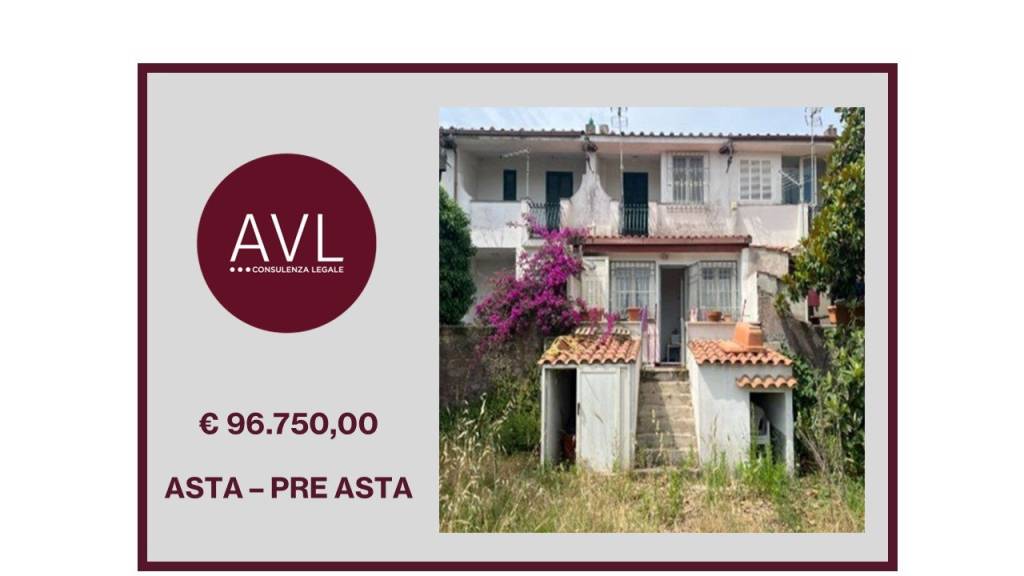 casa indipendente in vendita a Pomezia in zona Torvaianica