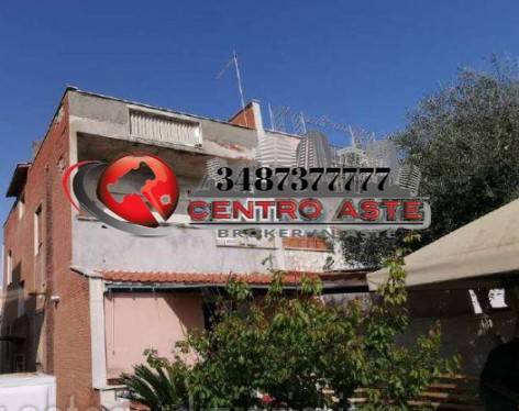 casa indipendente in vendita a Pomezia in zona Torvaianica