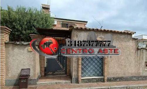 casa indipendente in vendita a Pomezia in zona Campo Jemini