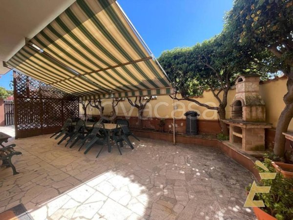 appartamento in vendita a Pomezia in zona Torvaianica