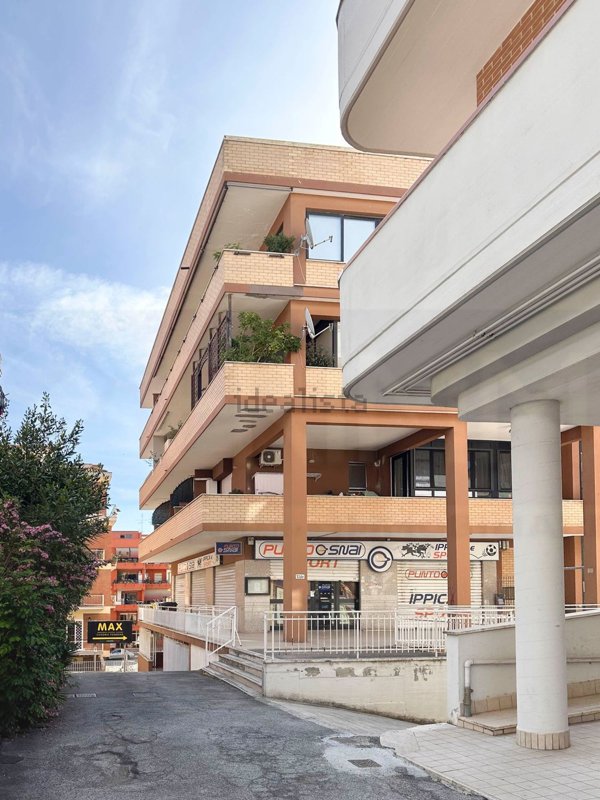 appartamento in vendita a Pomezia